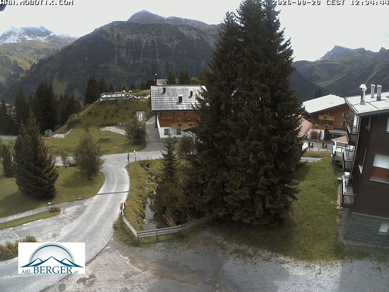 Archiv Foto Webcam Oberlech: Pension Berger
