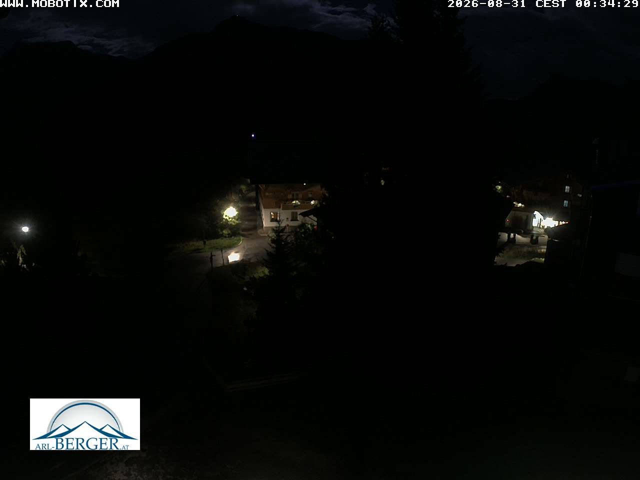 Archiv Foto Webcam Oberlech: Pension Berger