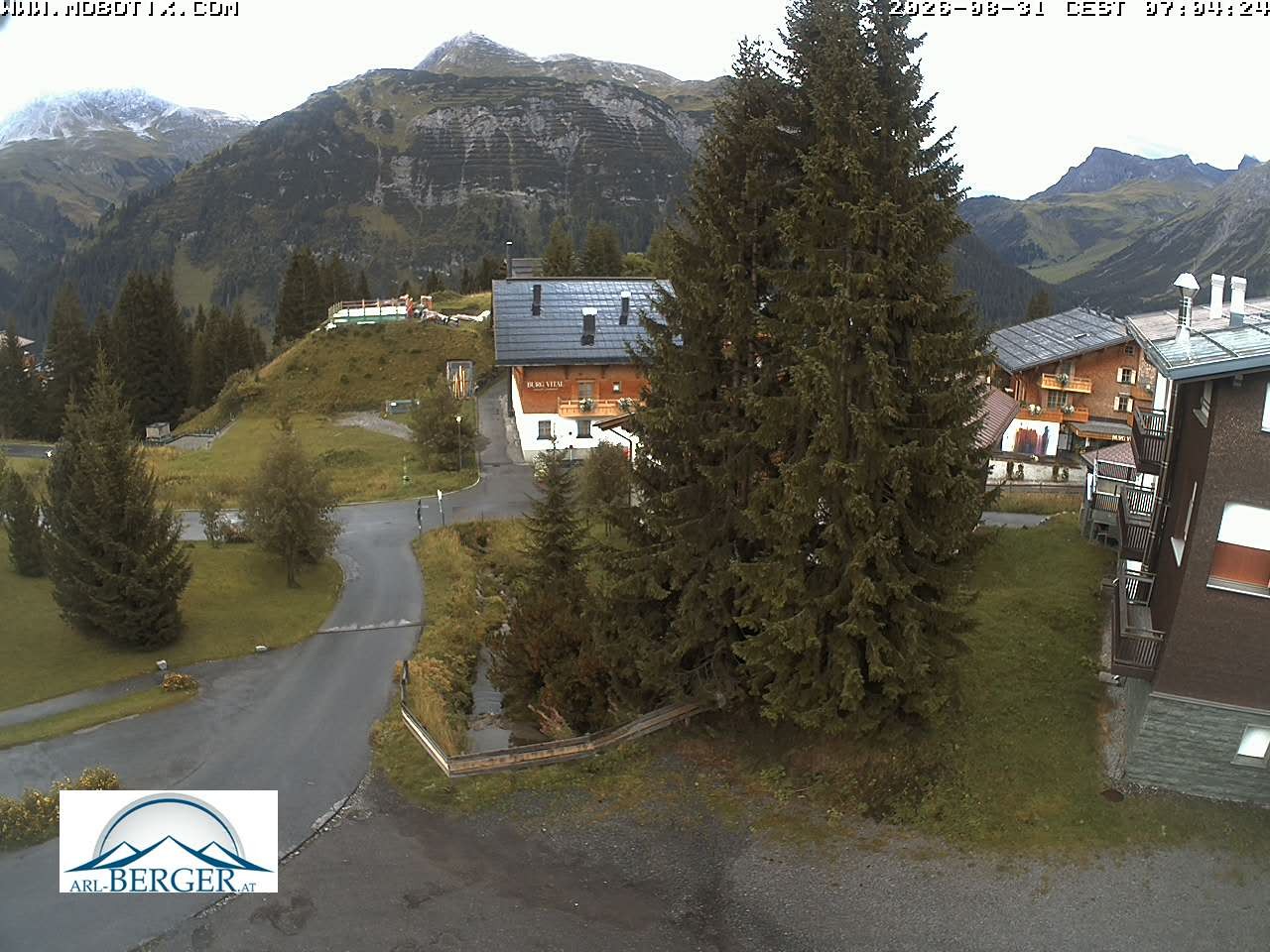 Archiv Foto Webcam Oberlech: Pension Berger