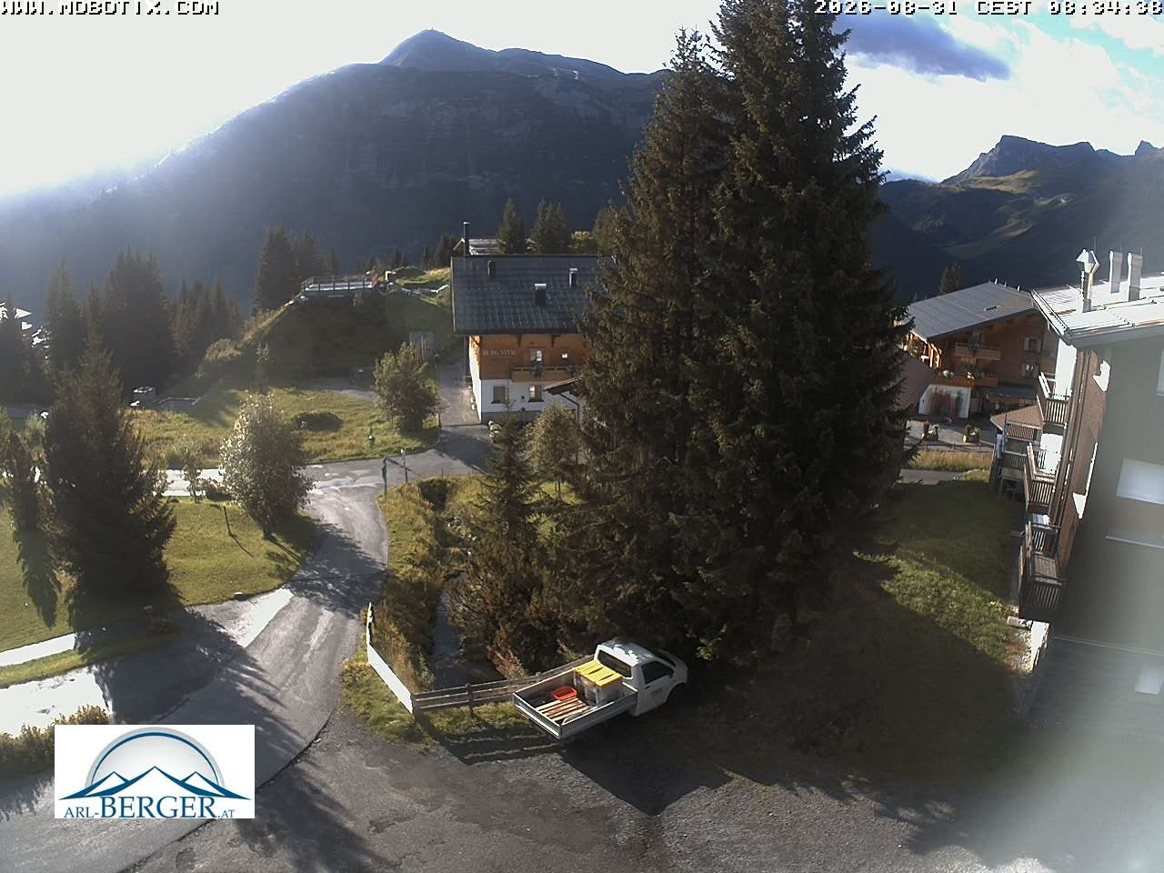 Archiv Foto Webcam Oberlech: Pension Berger