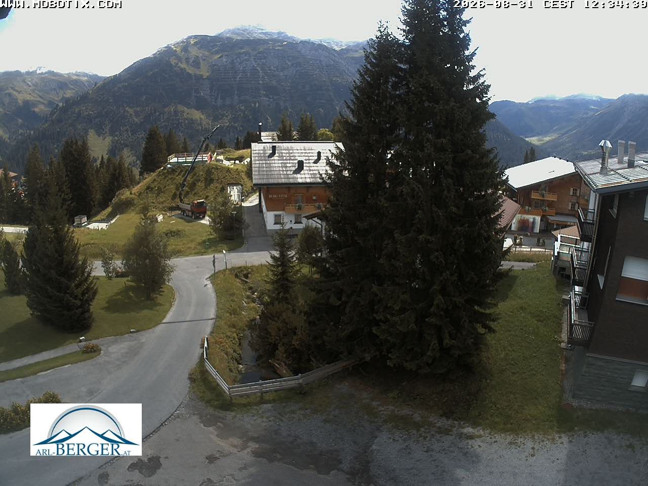 Archiv Foto Webcam Oberlech: Pension Berger