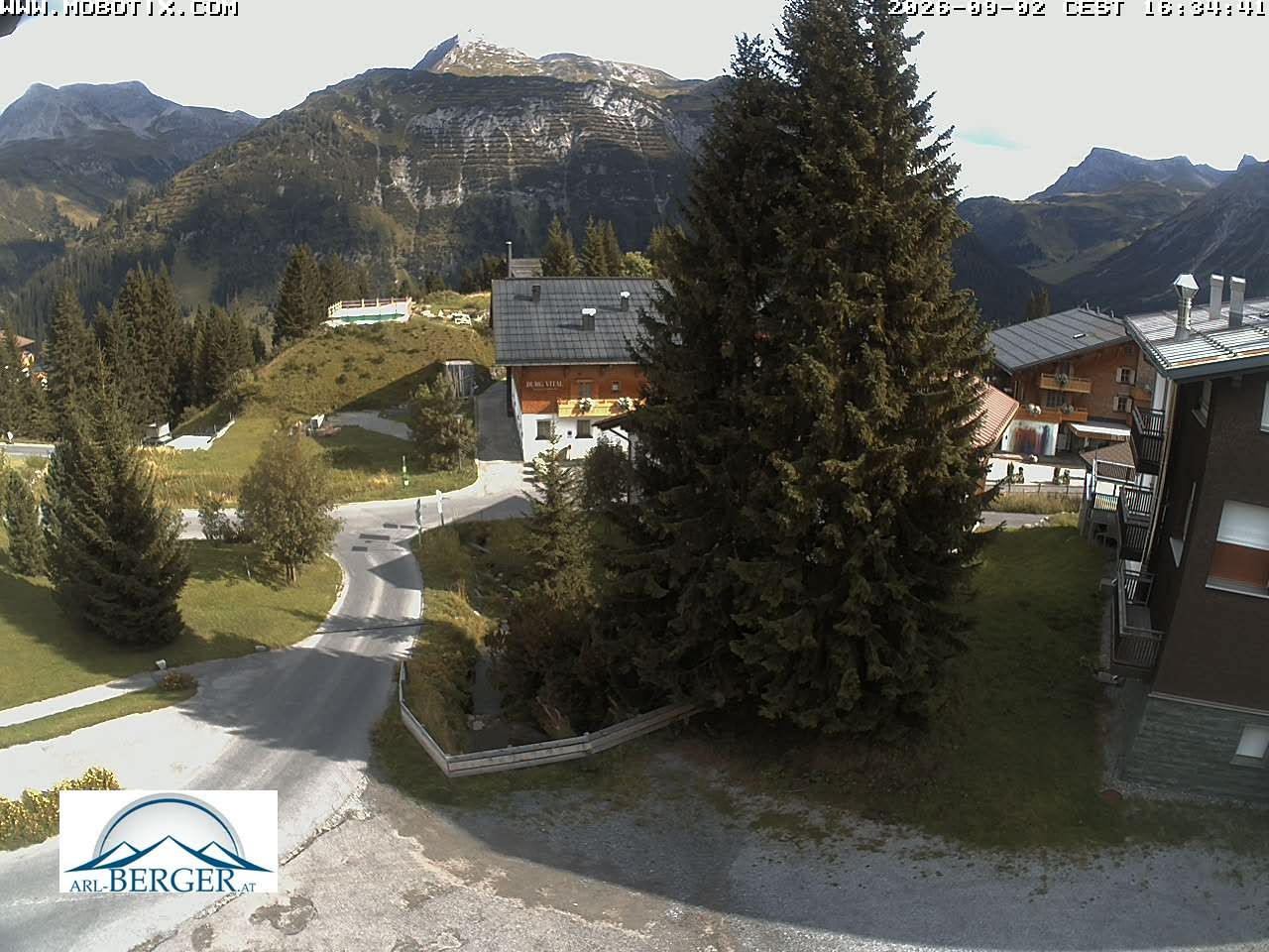 Archiv Foto Webcam Oberlech: Pension Berger