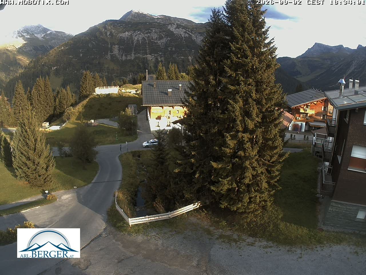 Archiv Foto Webcam Oberlech: Pension Berger