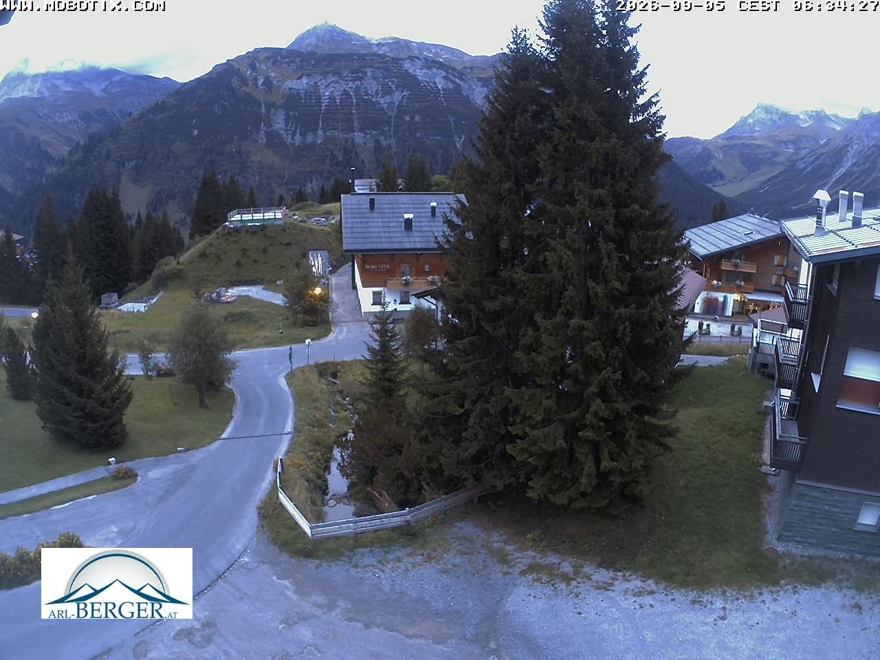 Archiv Foto Webcam Oberlech: Pension Berger