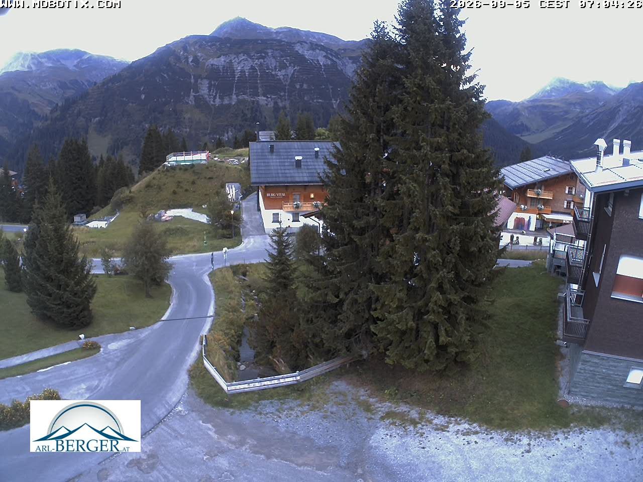 Archiv Foto Webcam Oberlech: Pension Berger