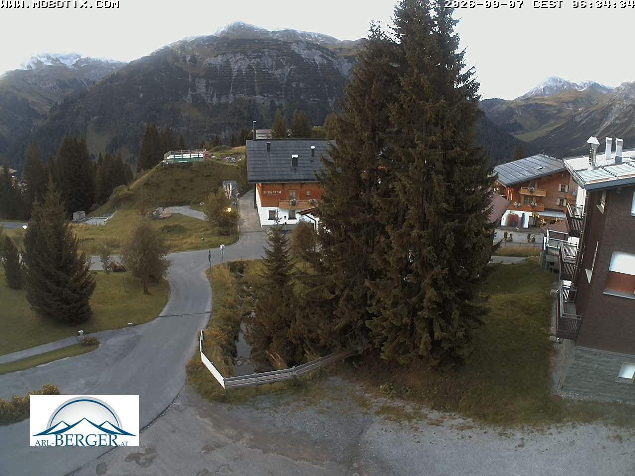 Archiv Foto Webcam Oberlech: Pension Berger