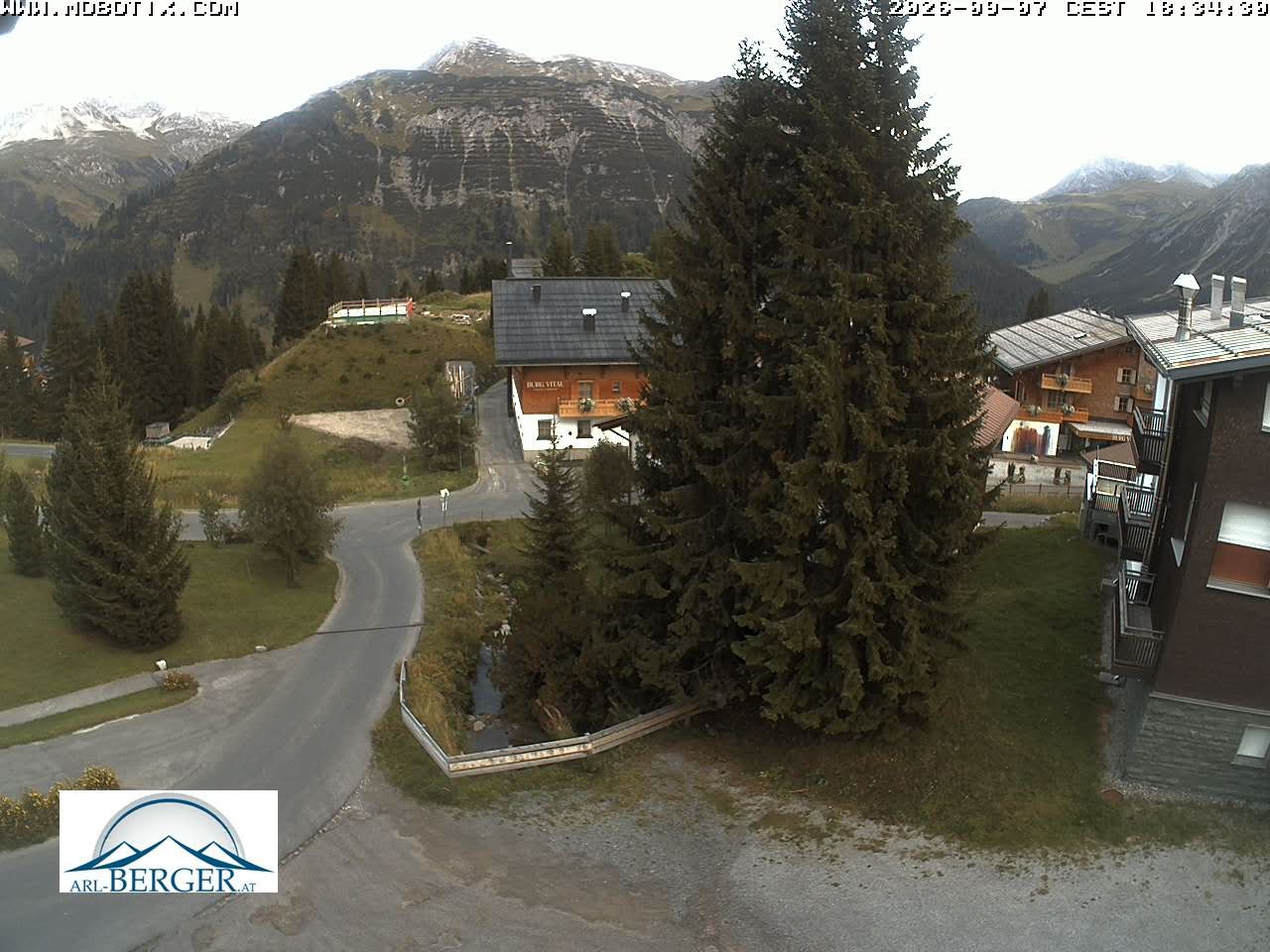 Archiv Foto Webcam Oberlech: Pension Berger