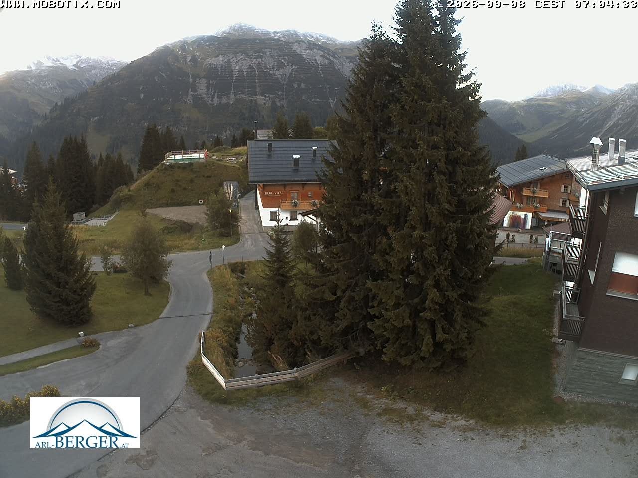 Archiv Foto Webcam Oberlech: Pension Berger