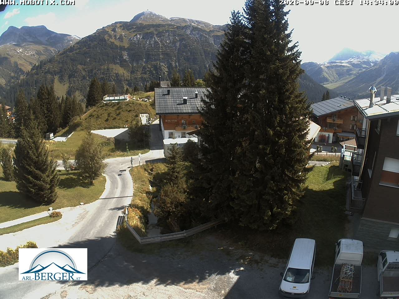 Archiv Foto Webcam Oberlech: Pension Berger