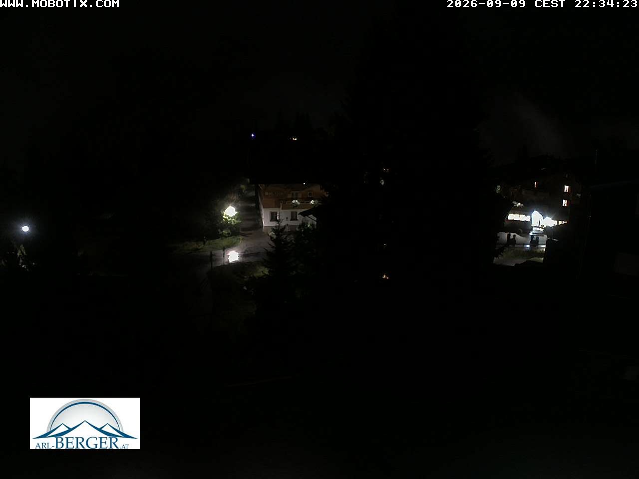 Archived image Webcam Oberlech: guest house Berger