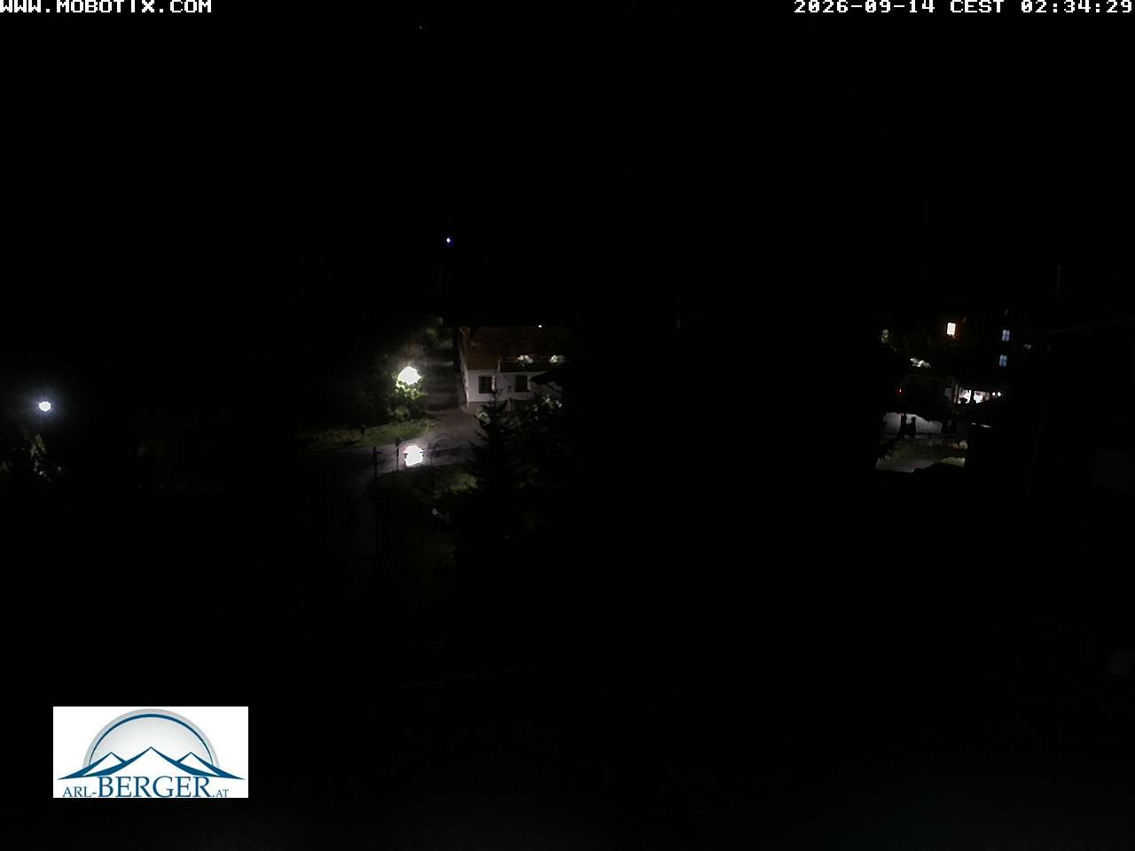 Archived image Webcam Oberlech: guest house Berger