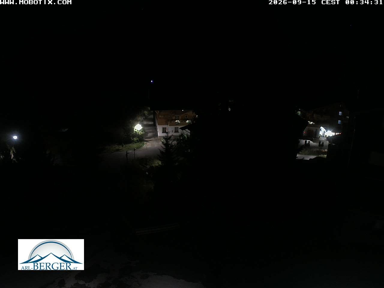 Archived image Webcam Oberlech: guest house Berger