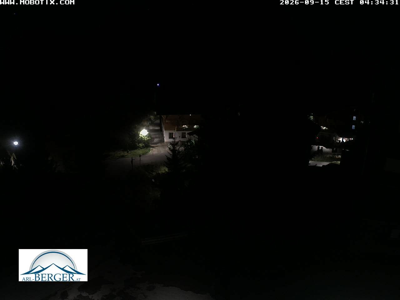 Archived image Webcam Oberlech: guest house Berger