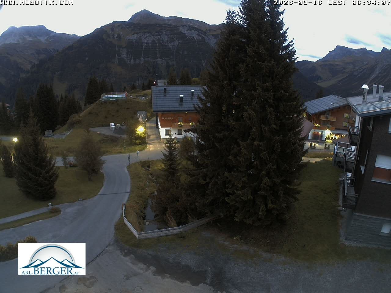 Archiv Foto Webcam Oberlech: Pension Berger