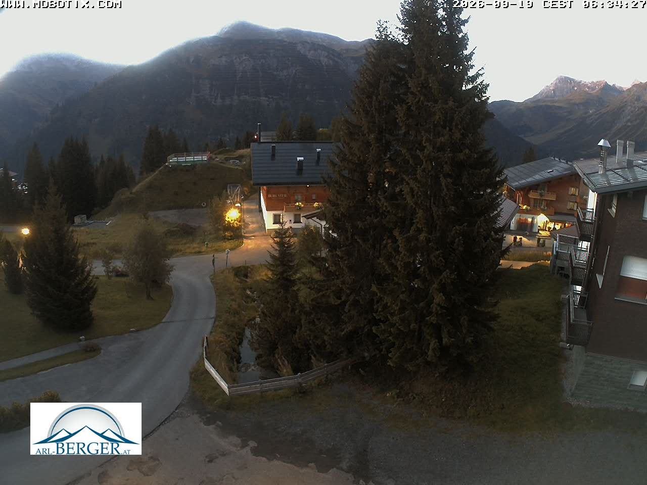Archiv Foto Webcam Oberlech: Pension Berger