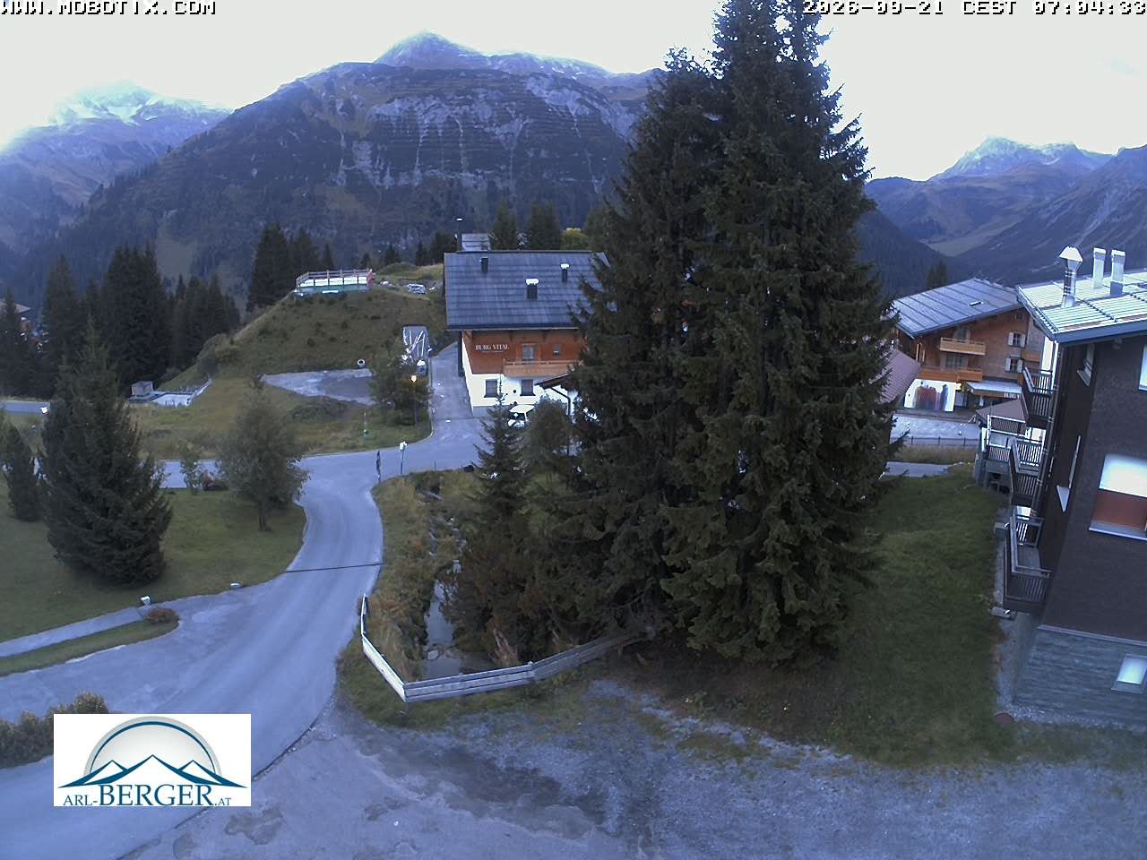 Archiv Foto Webcam Oberlech: Pension Berger