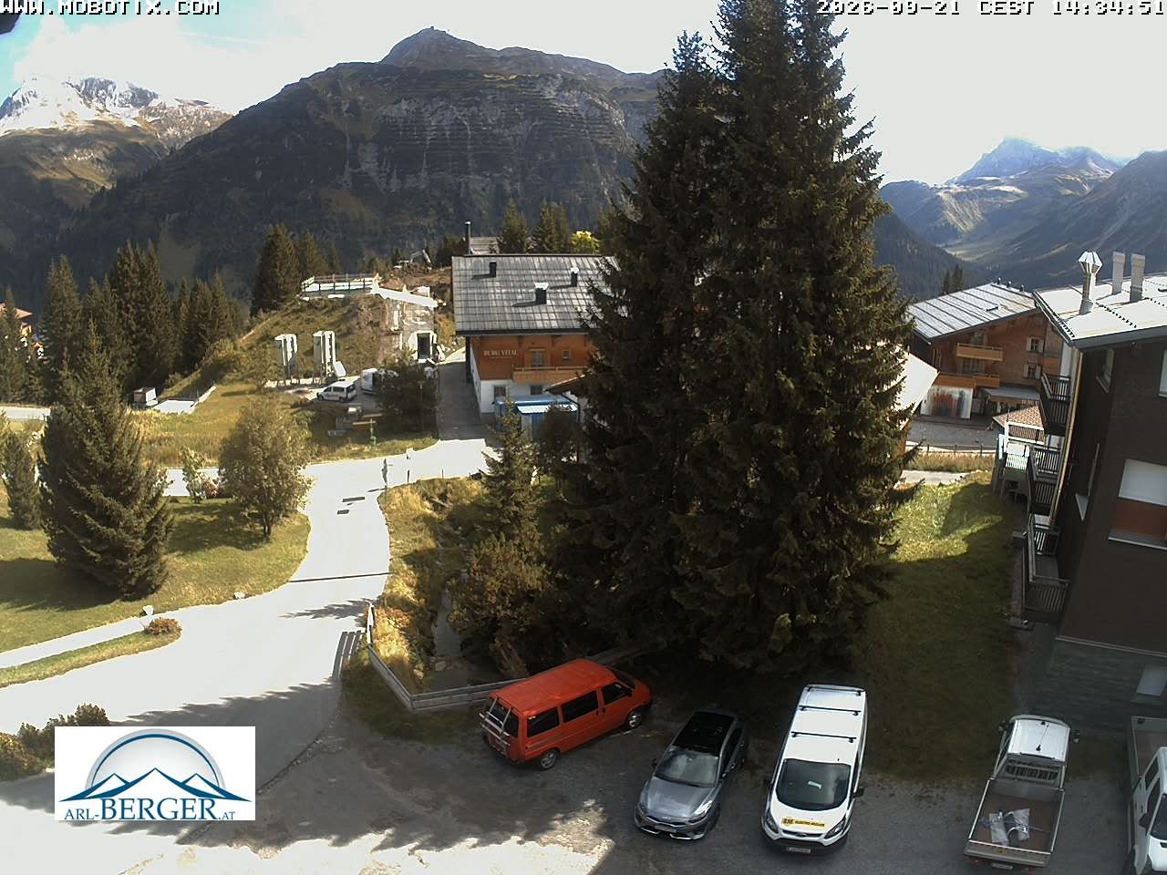 Archiv Foto Webcam Oberlech: Pension Berger