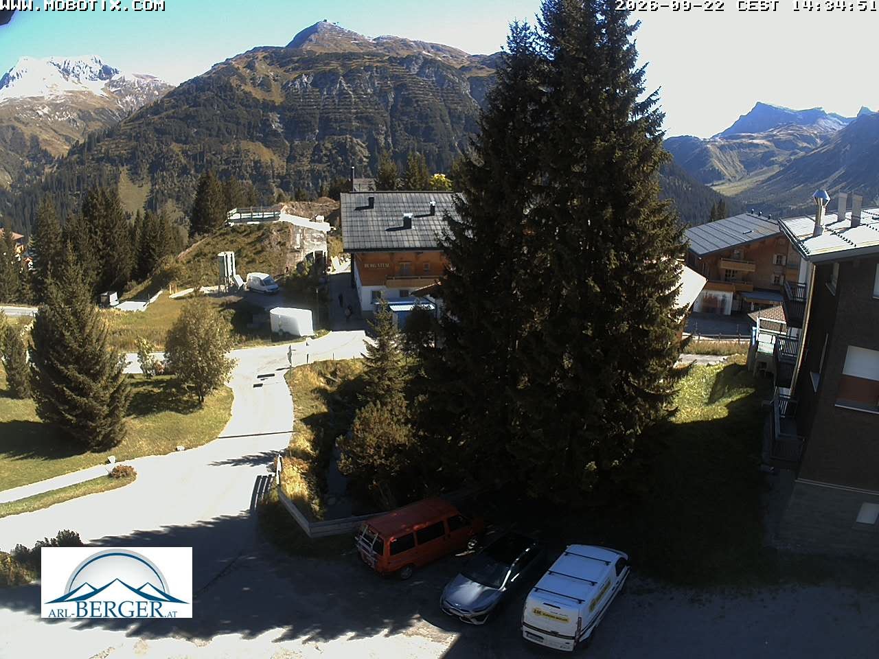 Archiv Foto Webcam Oberlech: Pension Berger