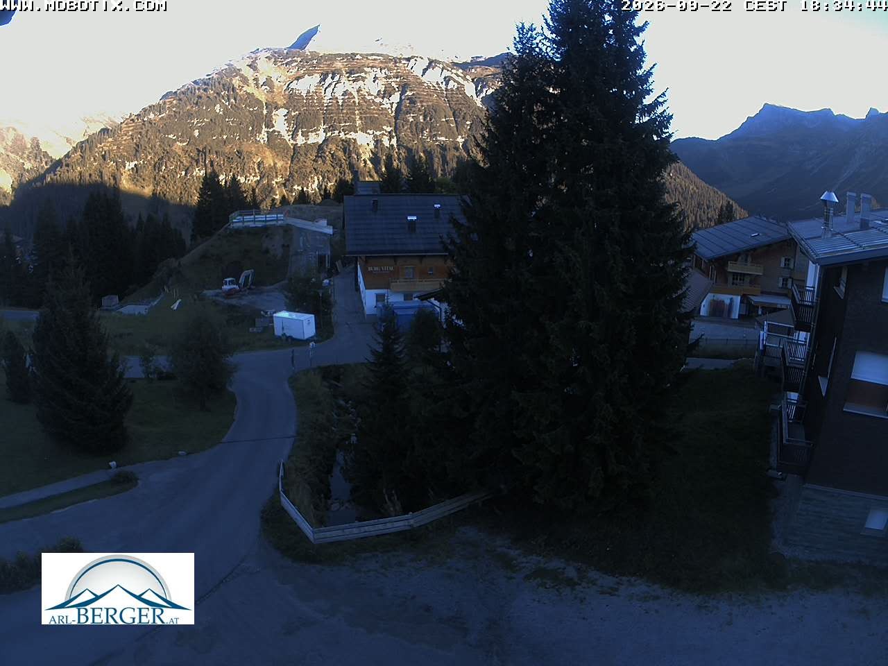 Archiv Foto Webcam Oberlech: Pension Berger