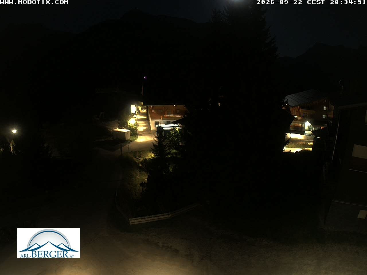 Archiv Foto Webcam Oberlech: Pension Berger