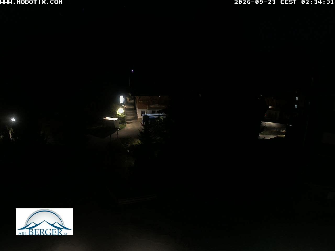 Archived image Webcam Oberlech: guest house Berger