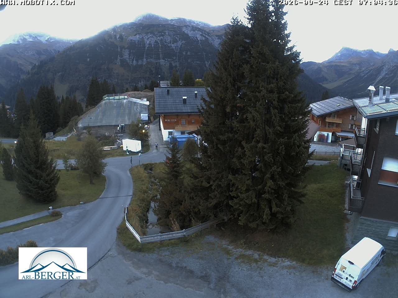 Archiv Foto Webcam Oberlech: Pension Berger
