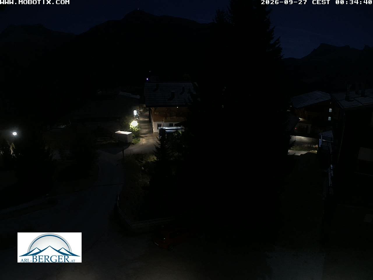 Archived image Webcam Oberlech: guest house Berger