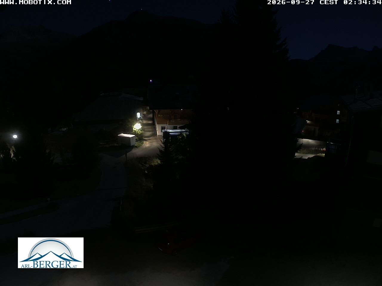 Archived image Webcam Oberlech: guest house Berger