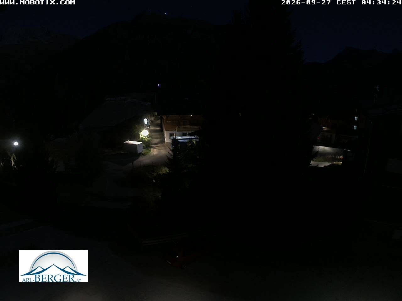 Archived image Webcam Oberlech: guest house Berger
