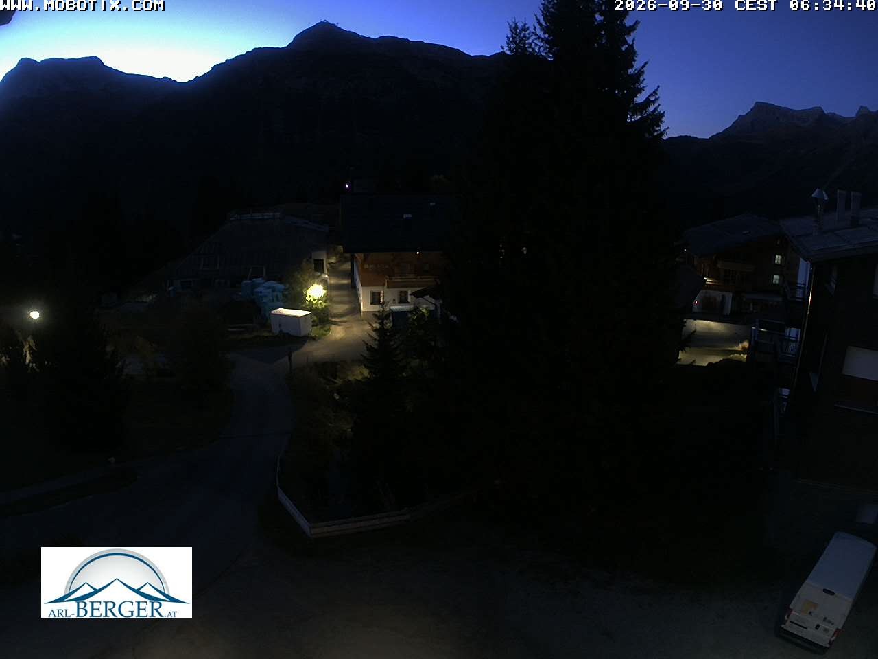 Archiv Foto Webcam Oberlech: Pension Berger