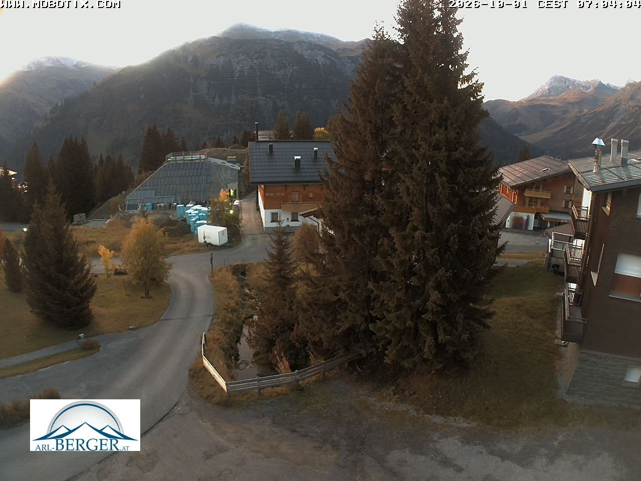 Archiv Foto Webcam Oberlech: Pension Berger