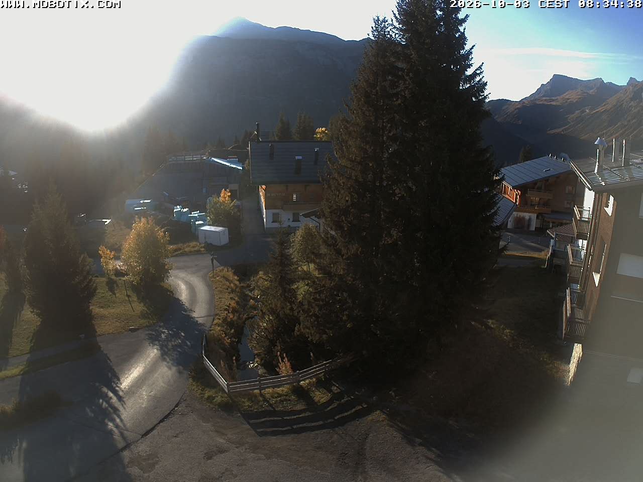 Archived image Webcam Oberlech: guest house Berger