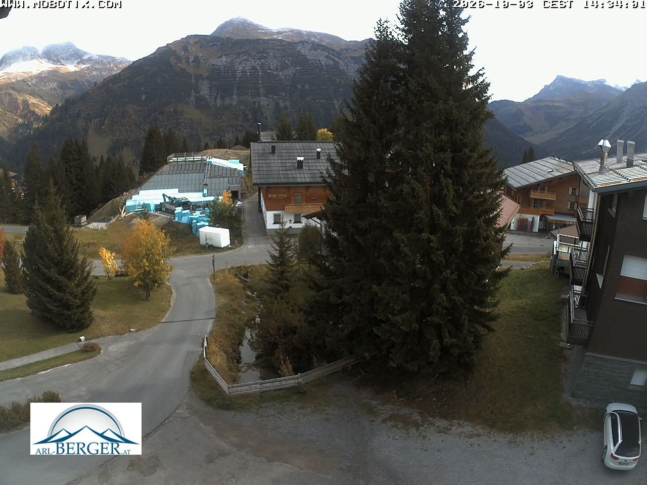 Archived image Webcam Oberlech: guest house Berger