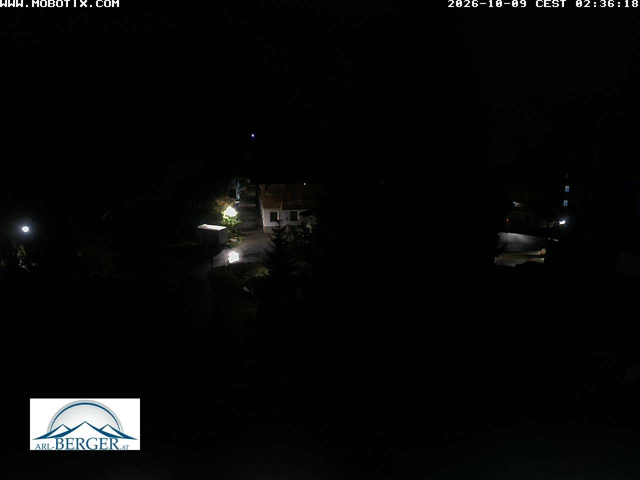 Archived image Webcam Oberlech: guest house Berger