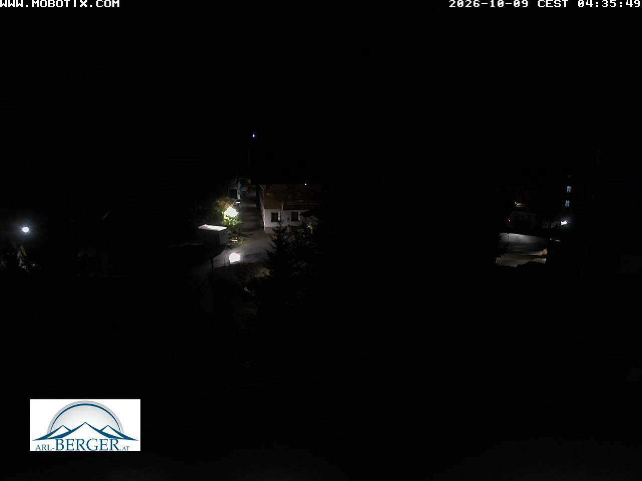Archived image Webcam Oberlech: guest house Berger