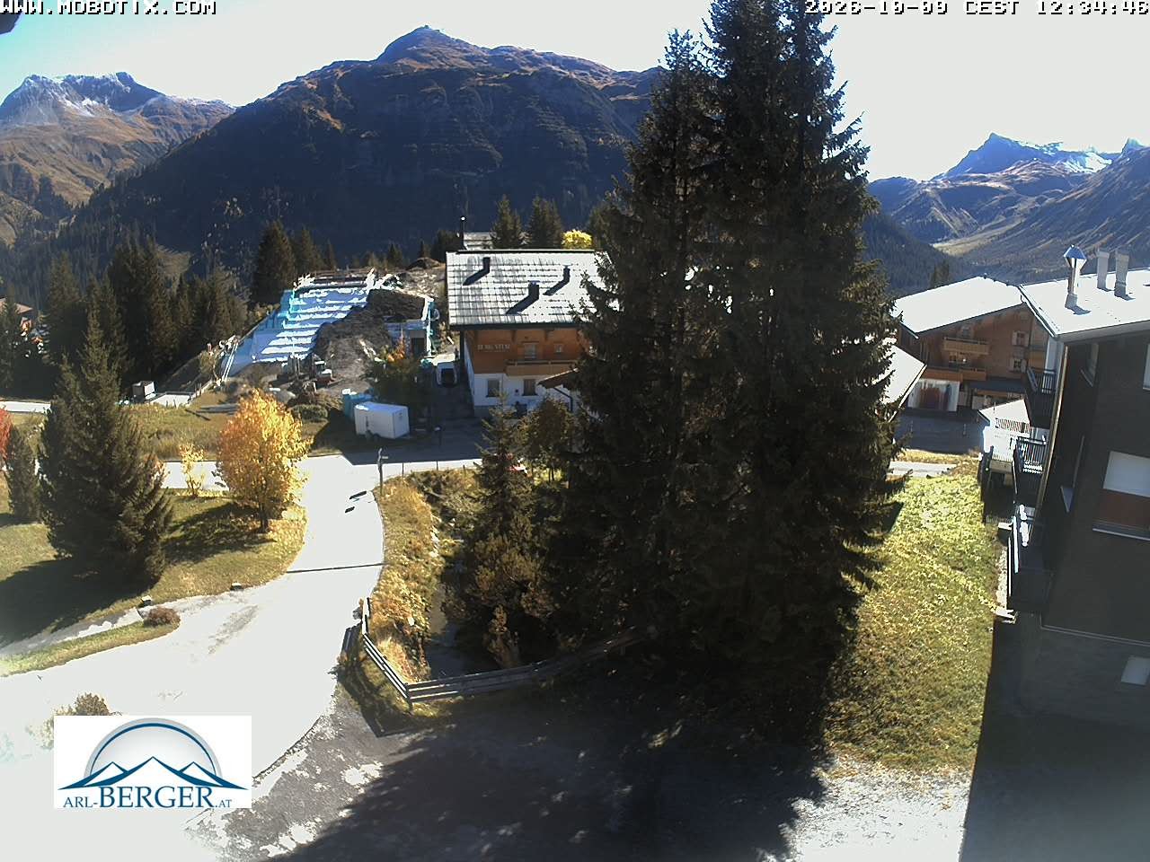 Archiv Foto Webcam Oberlech: Pension Berger