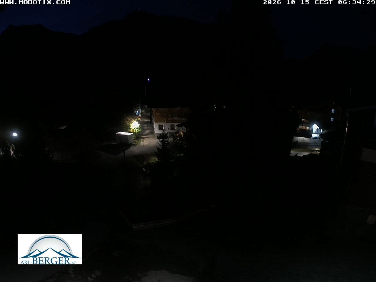 Archiv Foto Webcam Oberlech: Pension Berger