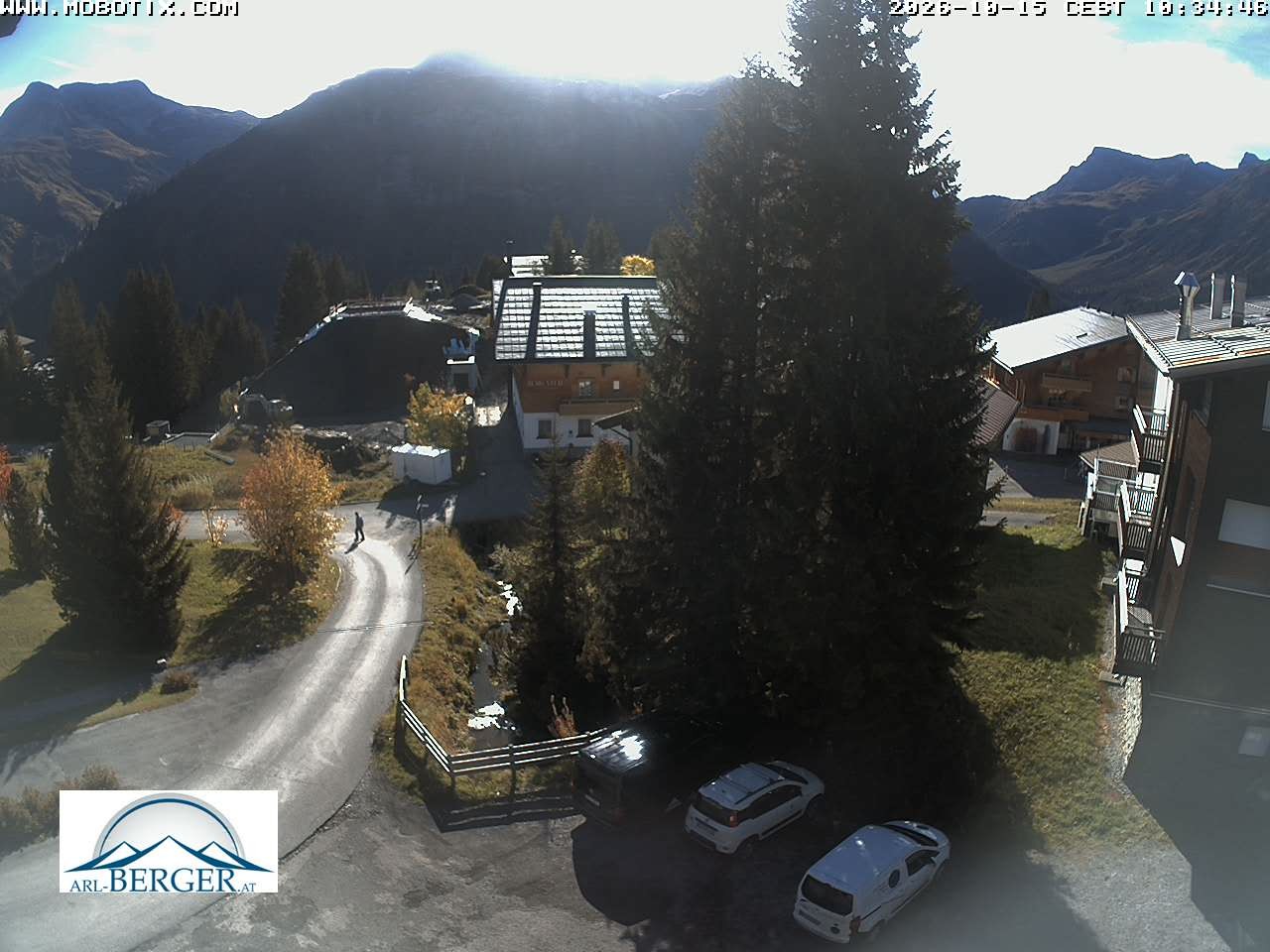Archiv Foto Webcam Oberlech: Pension Berger