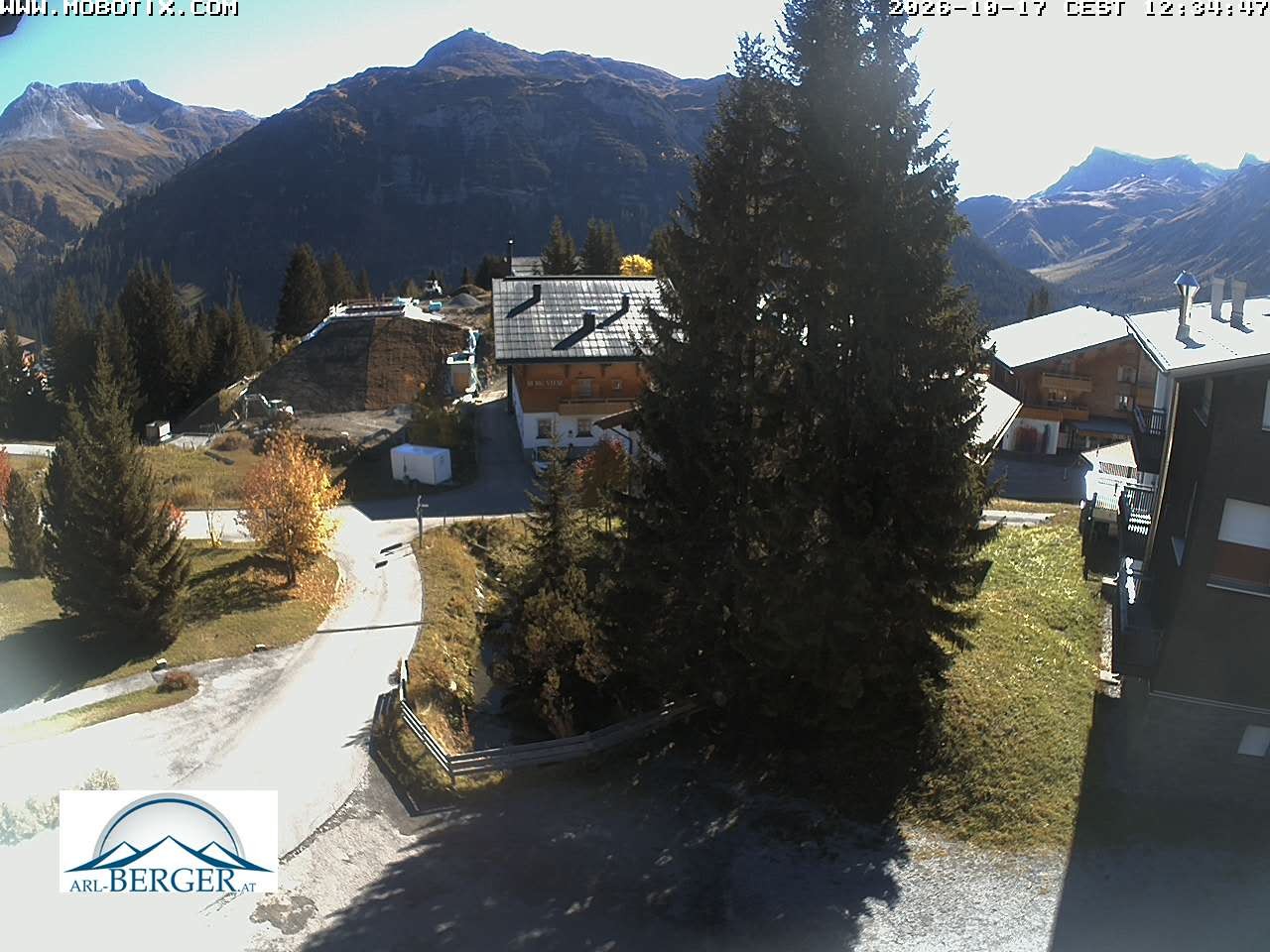 Archiv Foto Webcam Oberlech: Pension Berger
