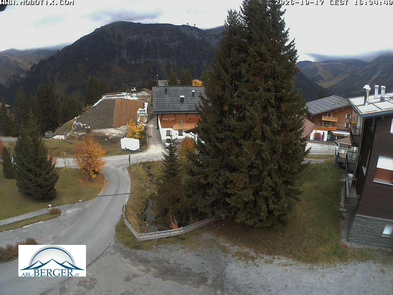 Archiv Foto Webcam Oberlech: Pension Berger