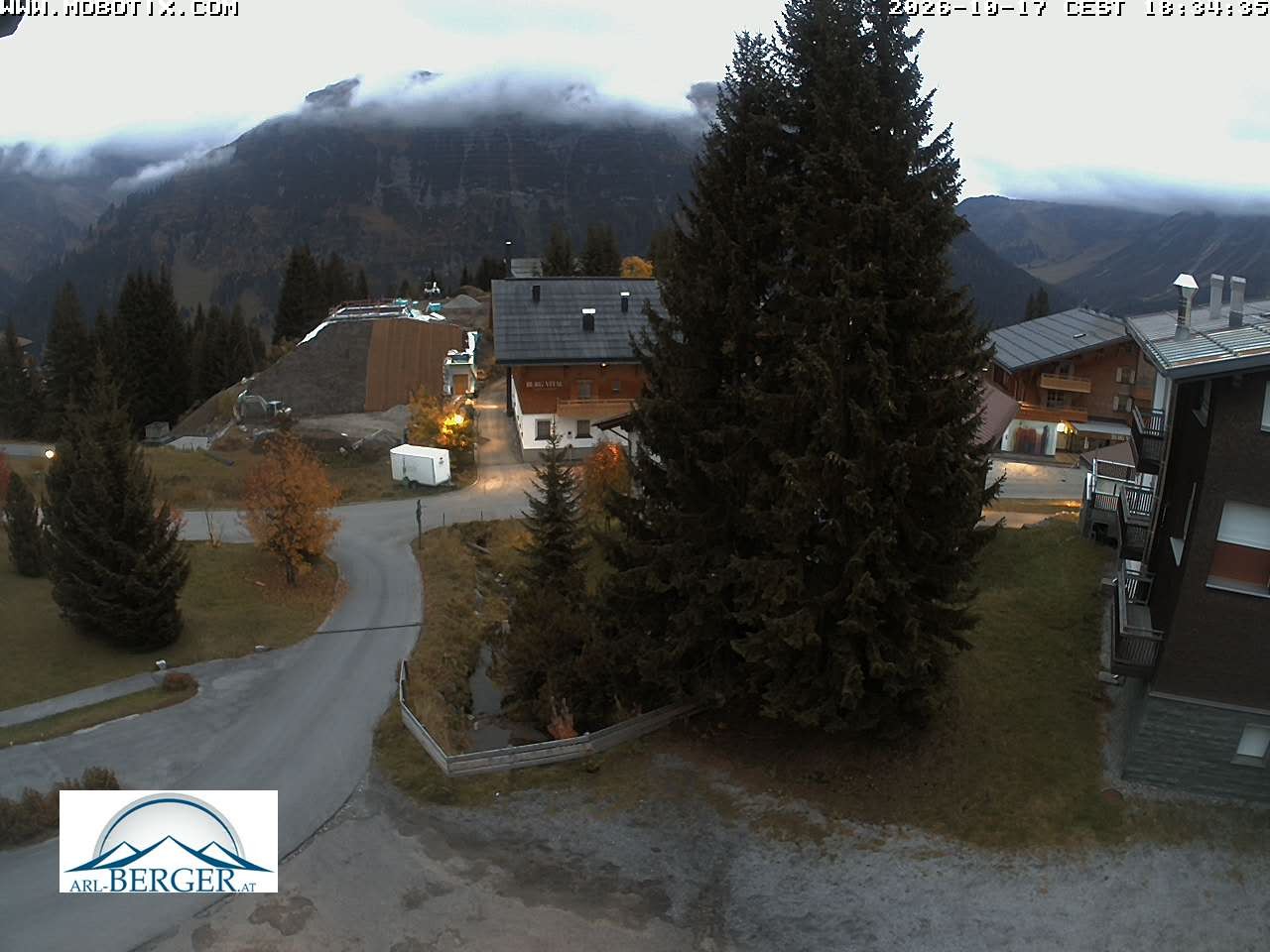 Archiv Foto Webcam Oberlech: Pension Berger