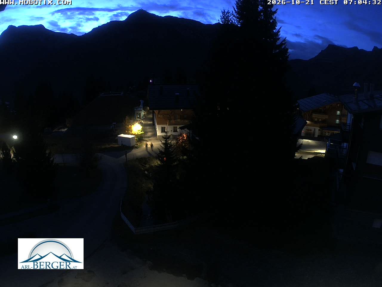 Archiv Foto Webcam Oberlech: Pension Berger