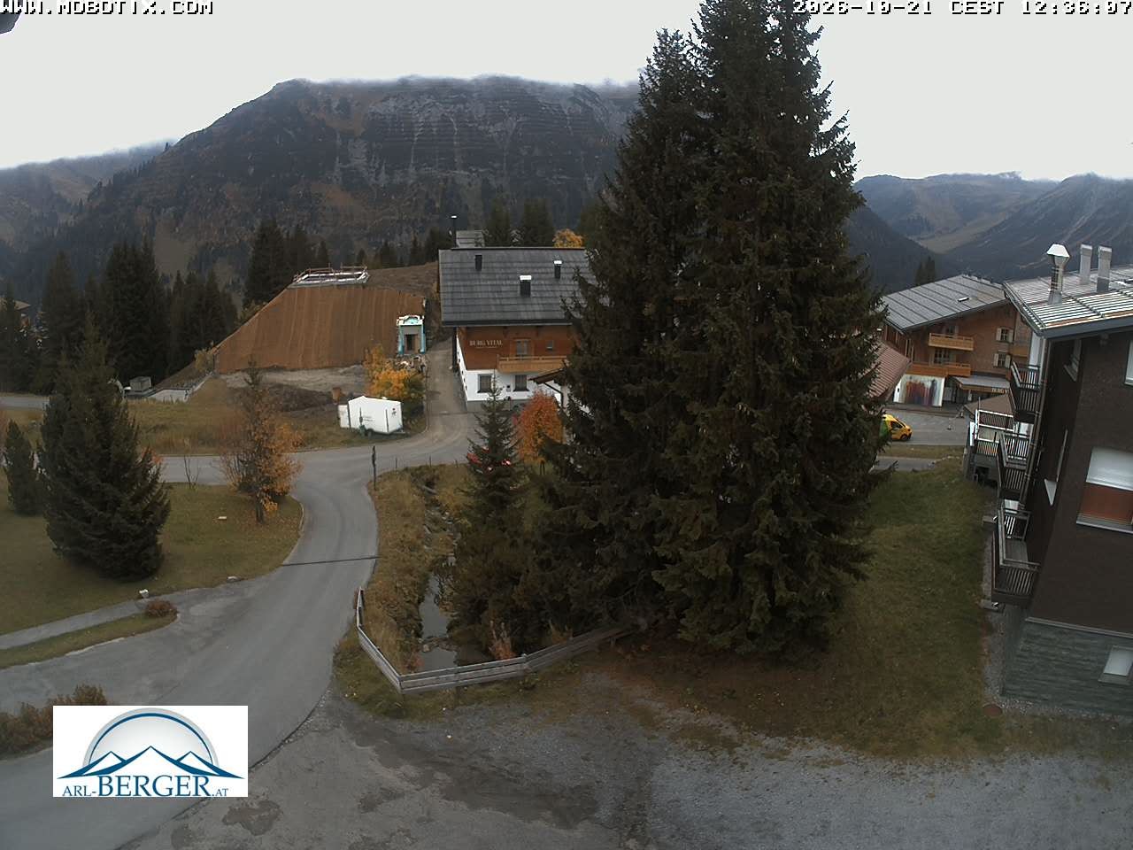Archiv Foto Webcam Oberlech: Pension Berger