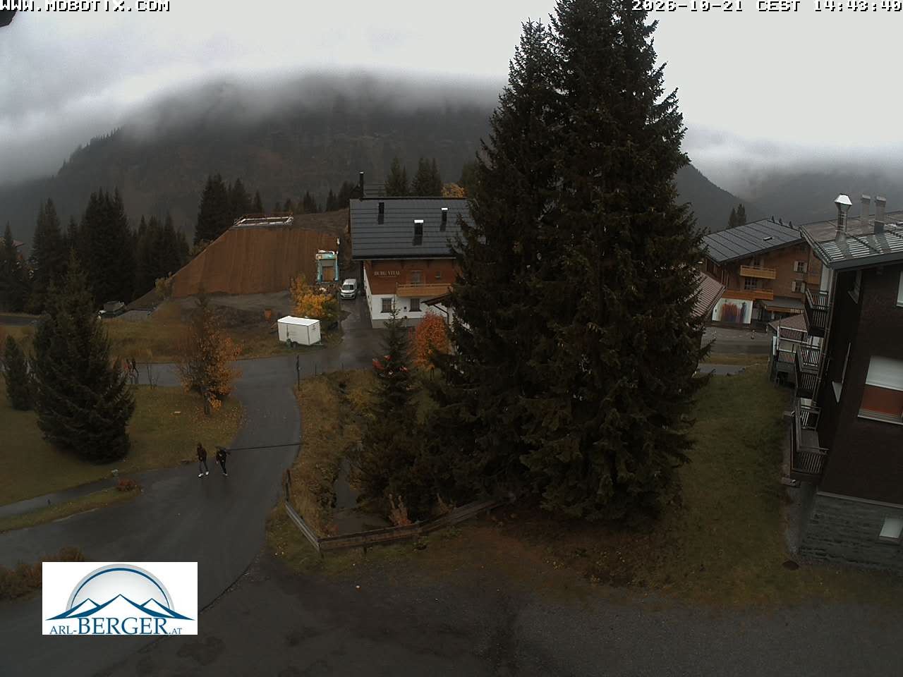 Archiv Foto Webcam Oberlech: Pension Berger