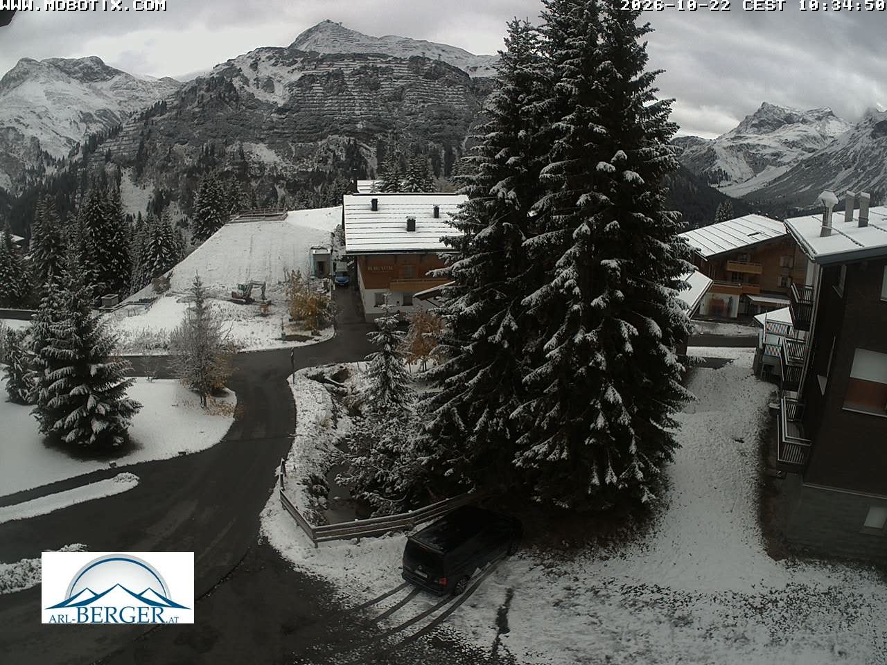 Archiv Foto Webcam Oberlech: Pension Berger