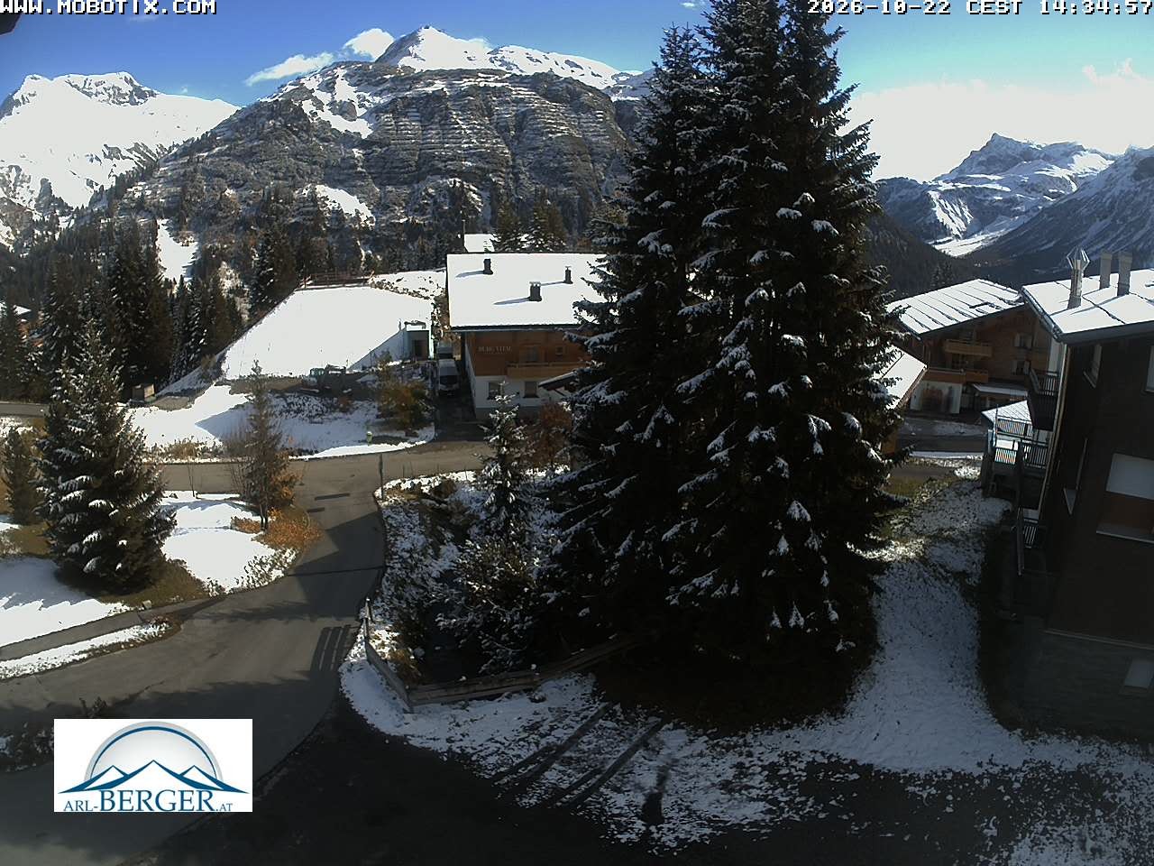Archiv Foto Webcam Oberlech: Pension Berger