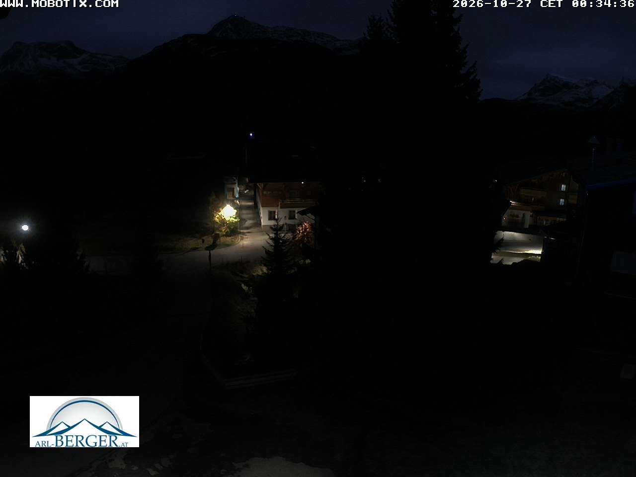 Archived image Webcam Oberlech: guest house Berger