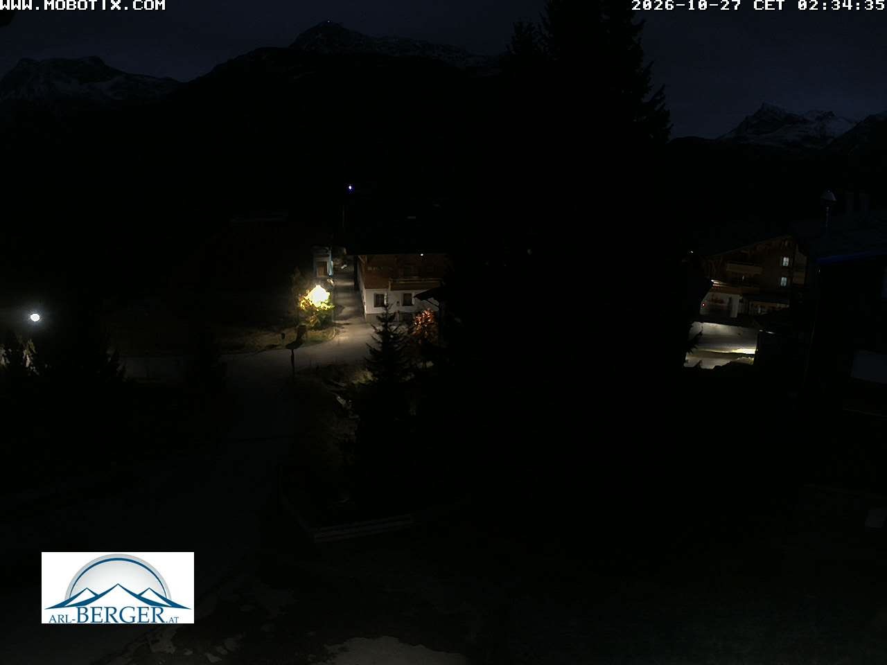 Archived image Webcam Oberlech: guest house Berger