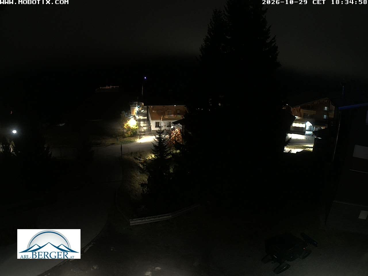 Archiv Foto Webcam Oberlech: Pension Berger