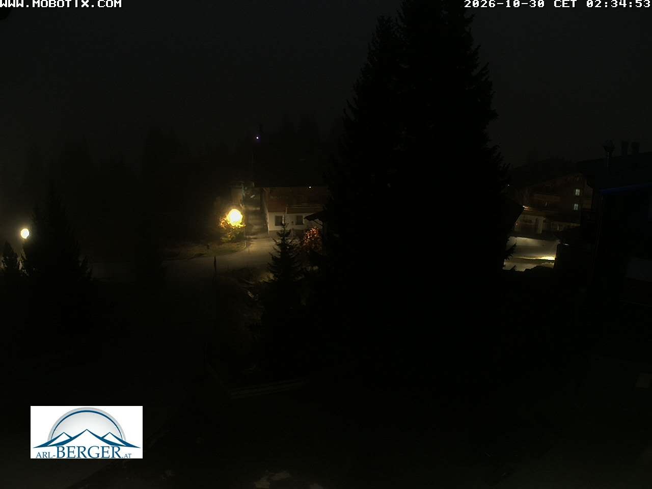 Archived image Webcam Oberlech: guest house Berger